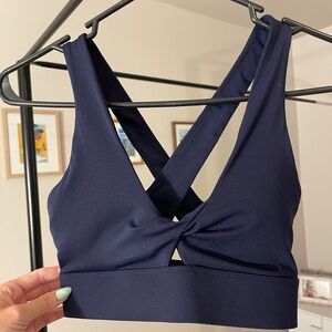 fabletics Oasis Twist XS sports bra